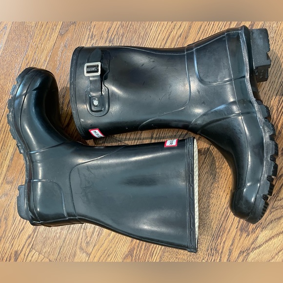 Hunter Original Short Gloss Rain Boots Women’s 8  Black Boot With Buckle - Picture 6 of 7
